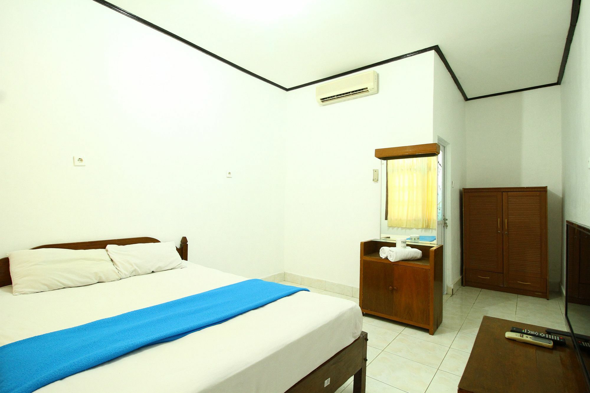 Dua Dara Inn Kuta Legian  Exterior photo