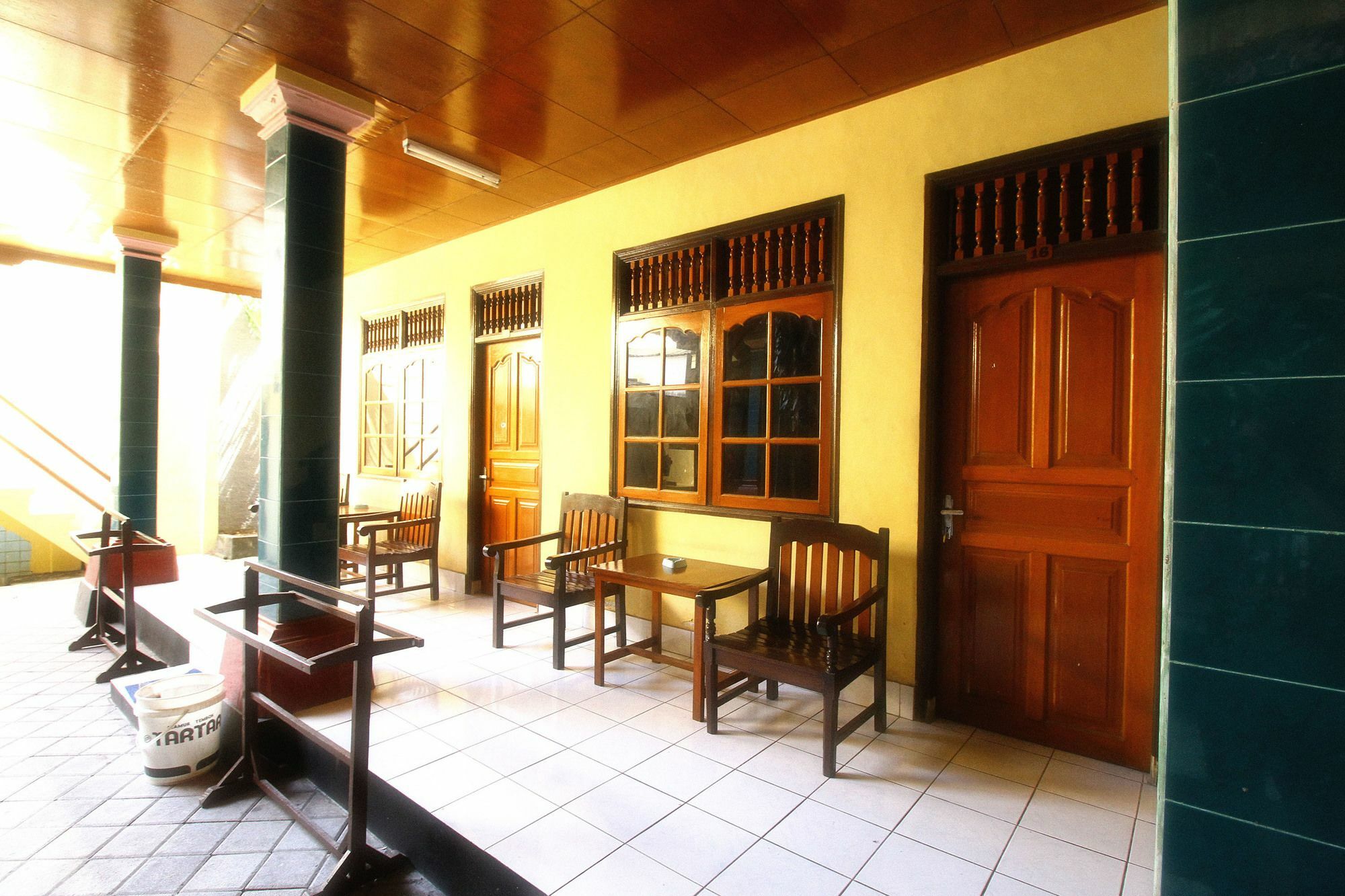 Dua Dara Inn Kuta Legian  Exterior photo